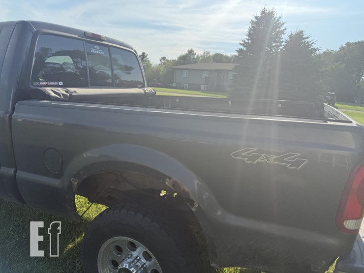 2005-ford-f350-image-7