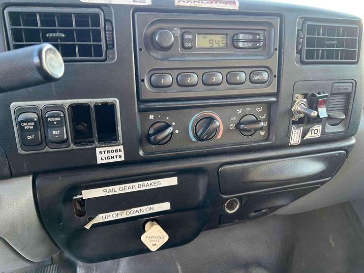 2009-ford-f750-image-22