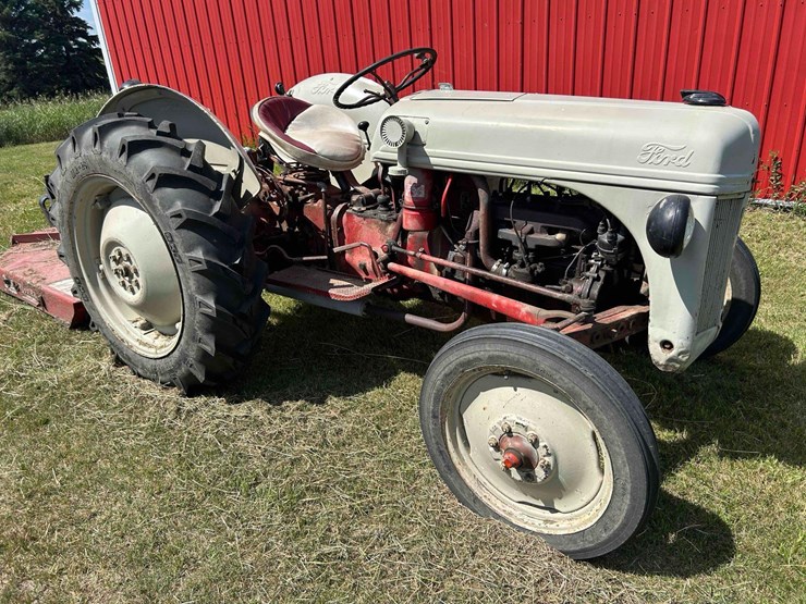 ford-8n-image-8