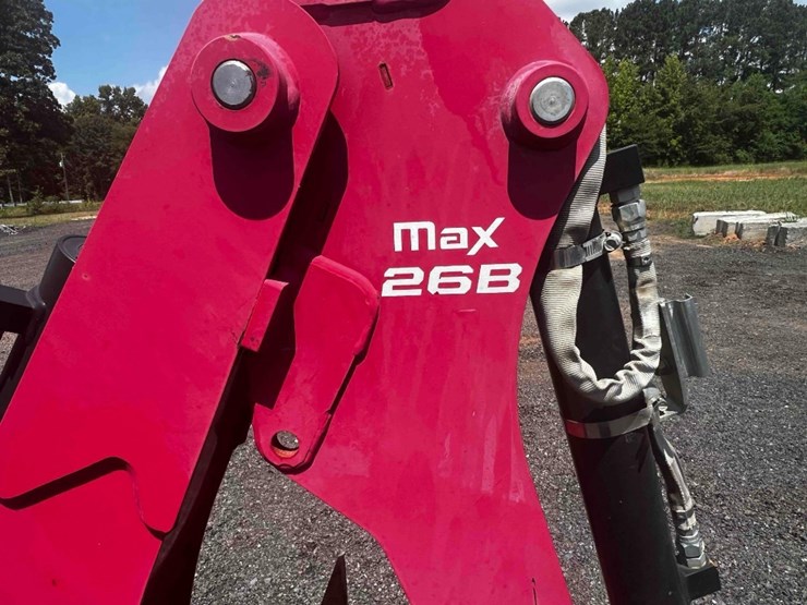 2017-mahindra-max26xl-tractor-image-16