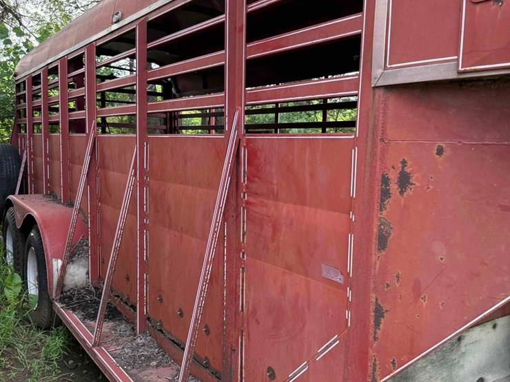 6ft-x-16ft-gooseneck-livestock-trailer-image-8