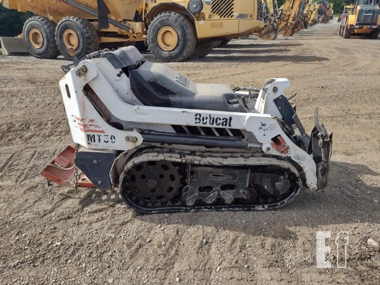 2003-bobcat-mt50-image-3