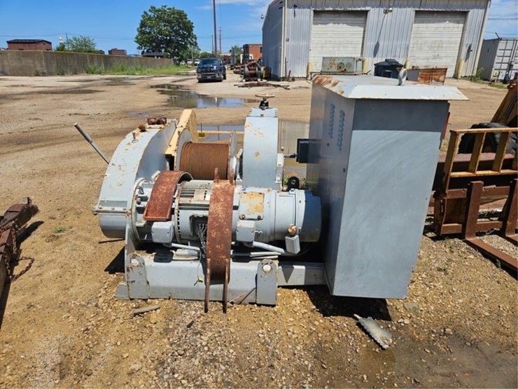 #2584-•-ac-hoyle-s-567-stationary-winch-image-4