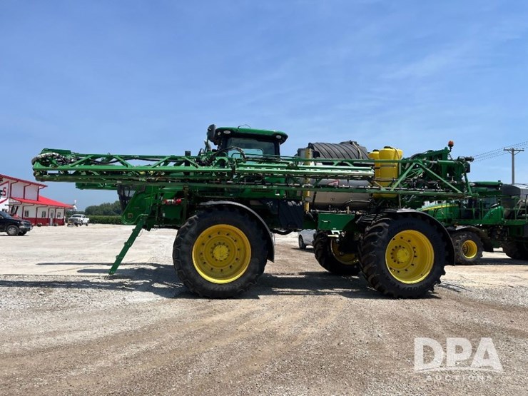 2020-john-deere-r4045-image-24