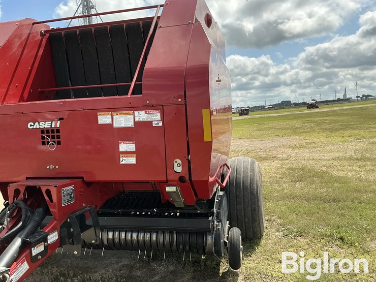 2013-case-ih-rb564-image-12