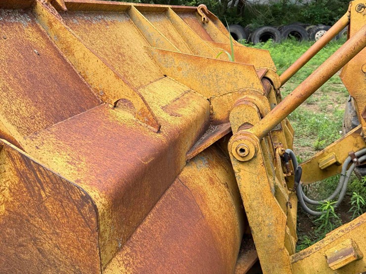 caterpillar-966c-image-37
