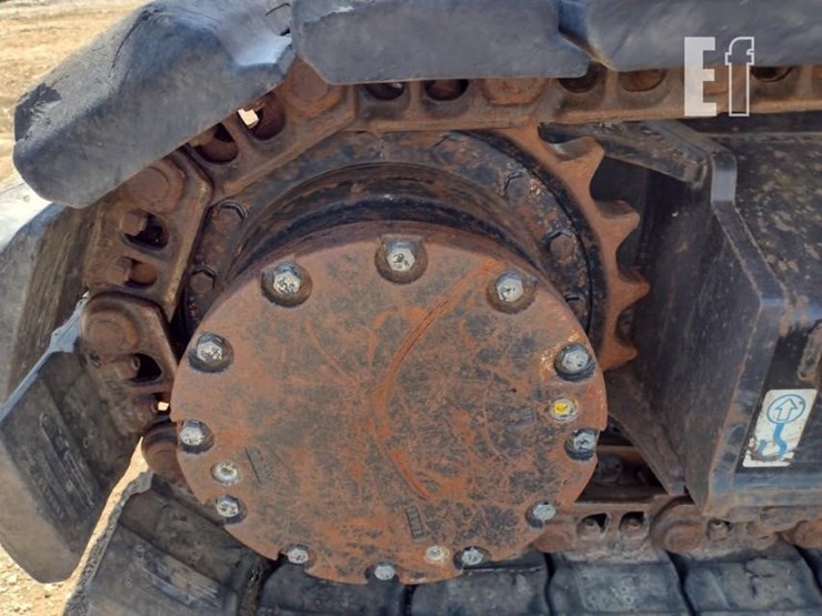 2021-hitachi-zx135us-6-image-35