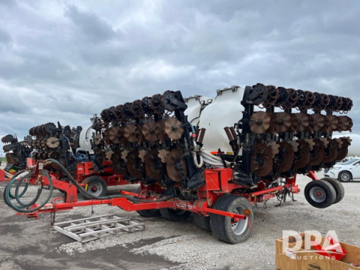 2017-kuhn-gladiator-1205-strip-till-bar-(jn2500)-image-5