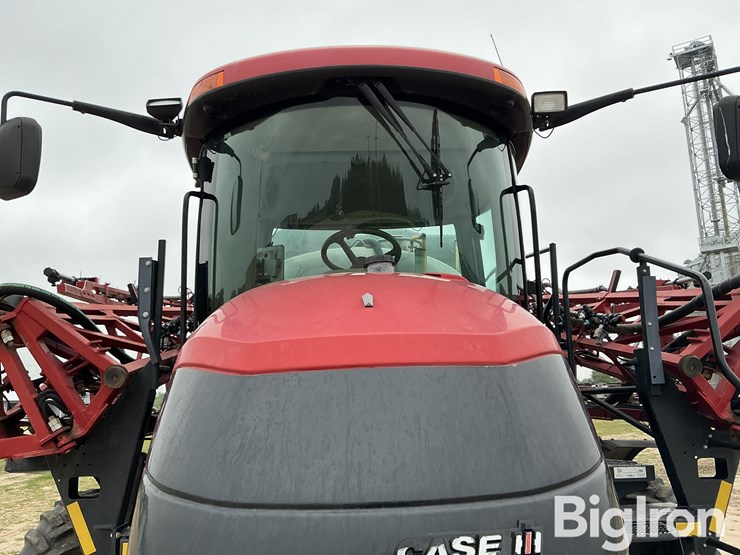 2016-case-ih-patriot-4440-image-15