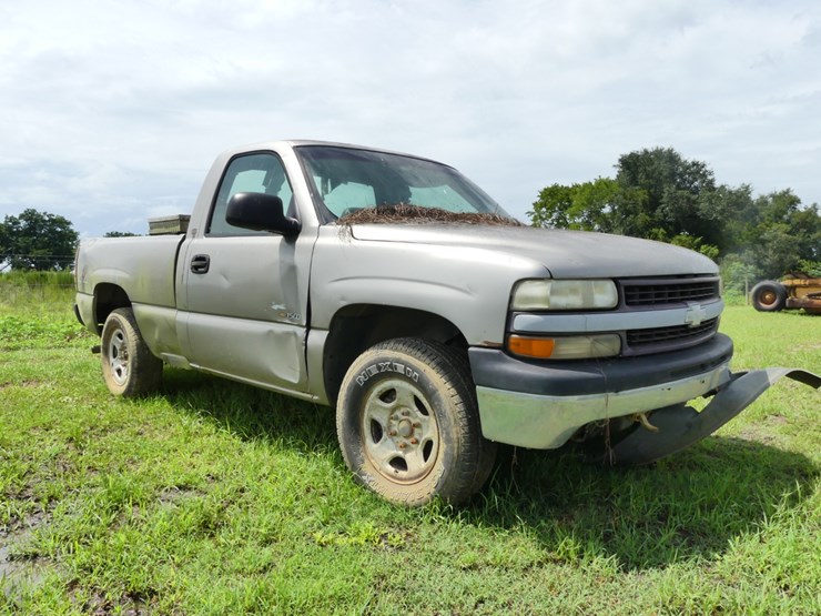 1999-chevrolet-silverado-1500-image-1