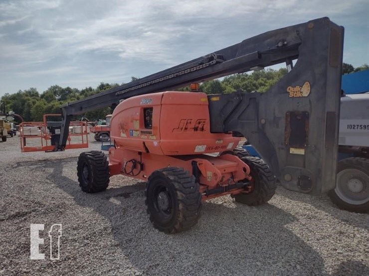 2009-jlg-800a-image-7
