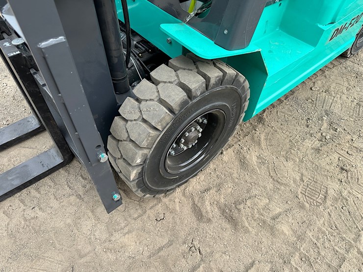 digmaster-dm-f20-forklift-image-10