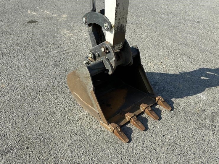 2023-bobcat-e32i-image-10