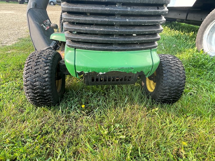 john-deere-lt150-image-26