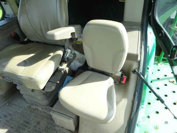 2019-john-deere-r4045-image-85