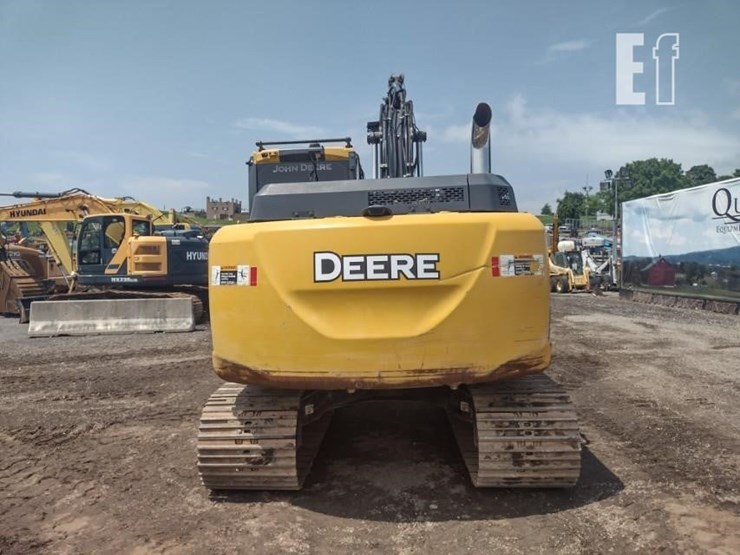2020-deere-130g-image-4