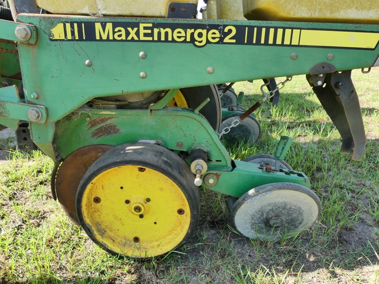 john-deere-7300-image-5
