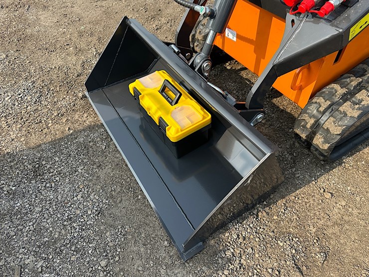 landhero-ldh-t460-mini-skid-steer-image-10