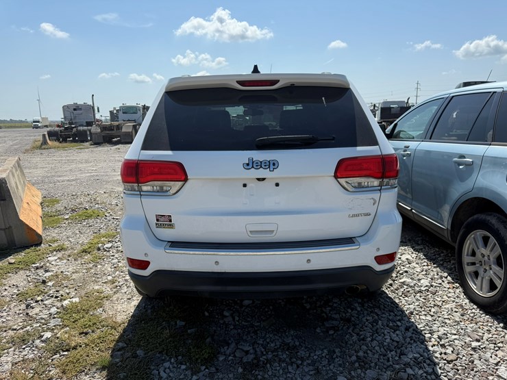 2015-jeep-grand-cherokee-image-5