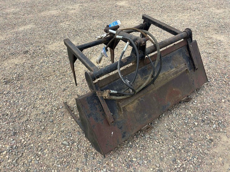 skid-steer-grapple-bucket-image-4