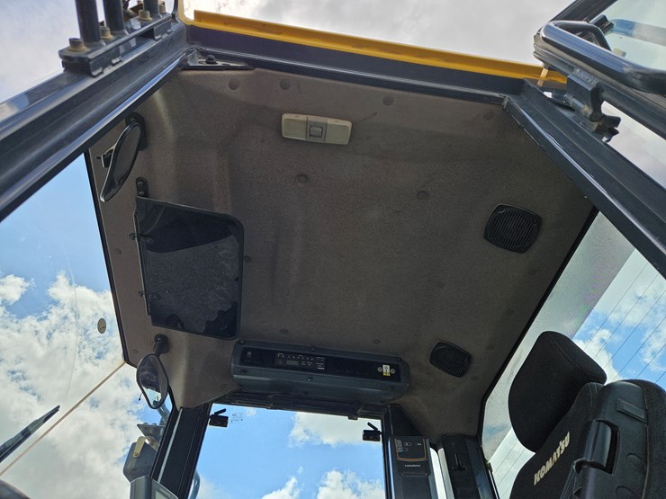 2018-komatsu-wa320-image-18