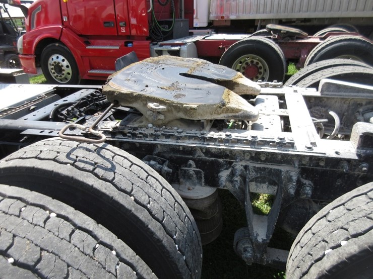 2014-international-prostar-image-10