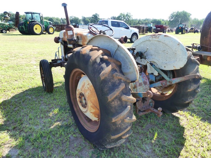 ford-4000-image-4