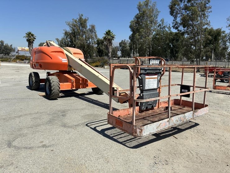 2007-jlg-400s-image-2