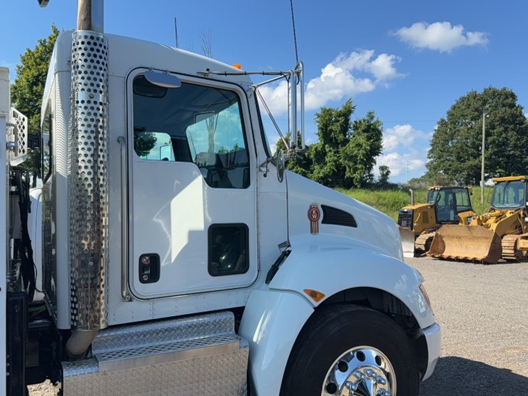 2016-kenworth-t370-image-4