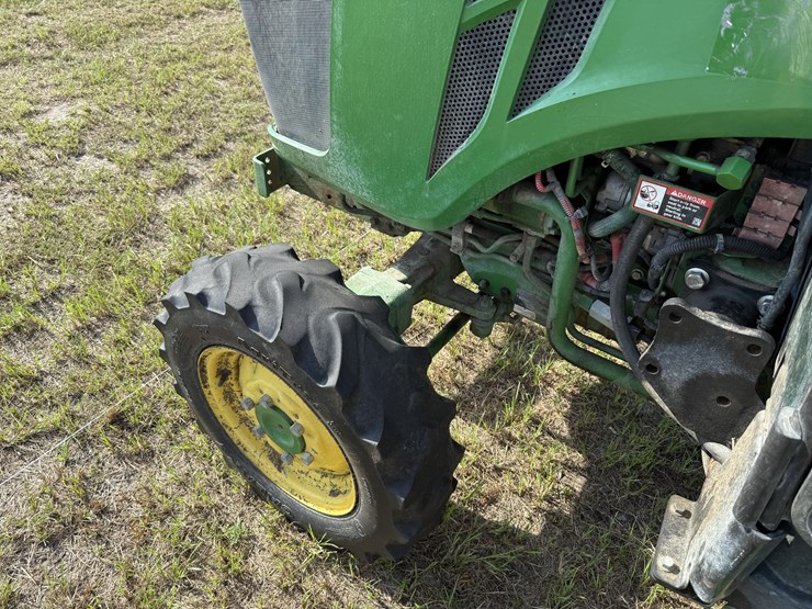 john-deere-3046r-image-7