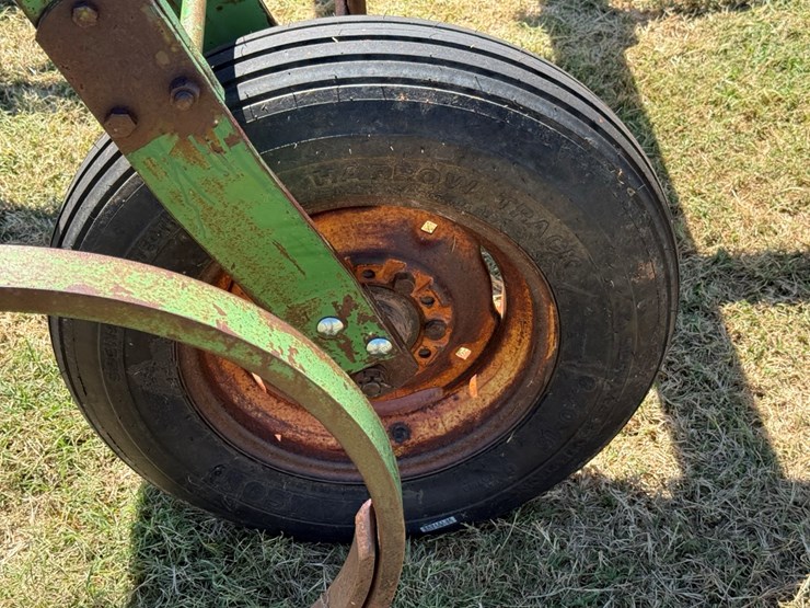john-deere-100-image-7