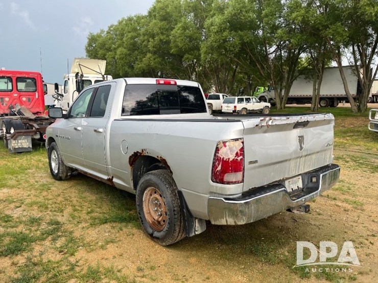 2012-dodge-ram-1500-image-14