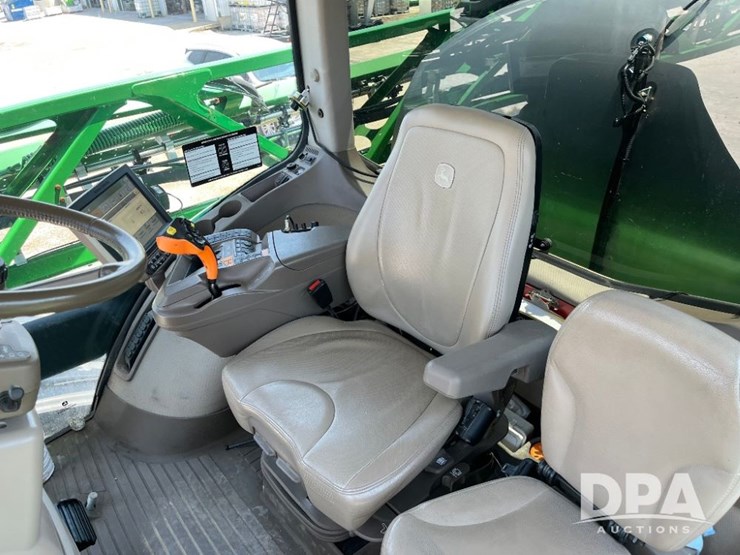2020-john-deere-r4045-image-90