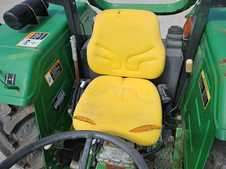 2011-john-deere-5055d-image-8