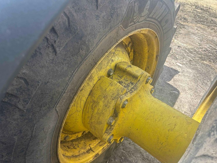 john-deere-8295r-image-8