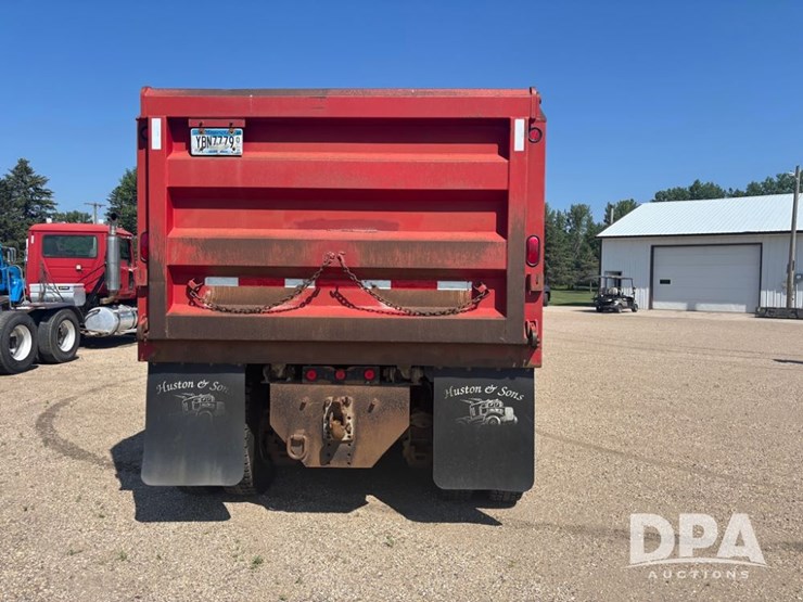 1995-mack-rd690s-image-11
