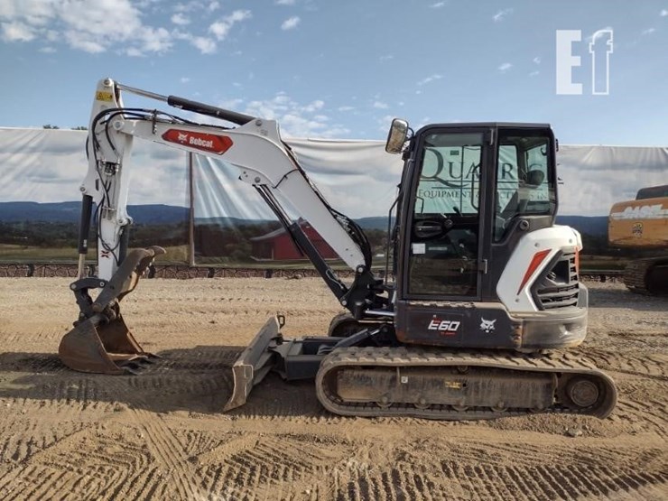 2021-bobcat-e60-image-1