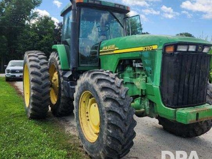 2000-john-deere-8310-image-3