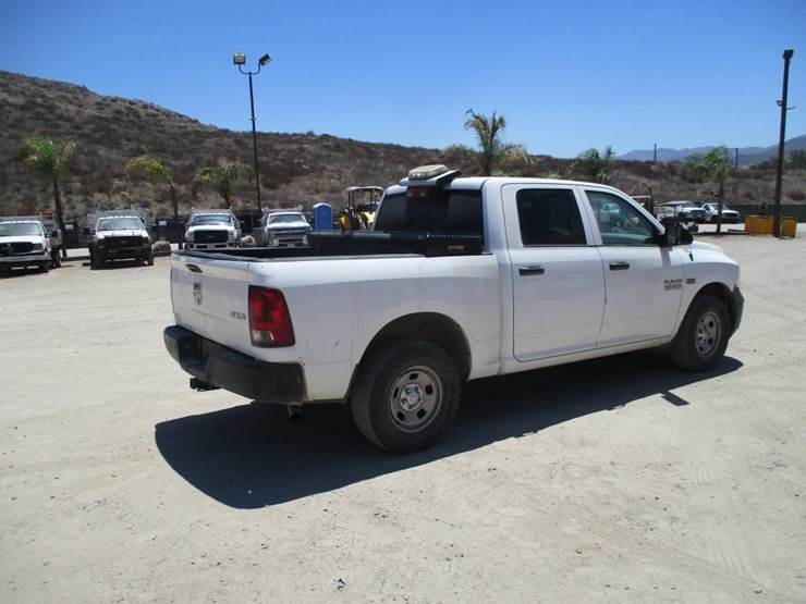 2015-dodge-ram-1500-image-3
