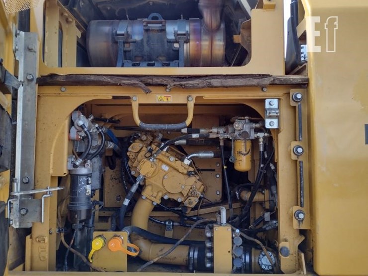2013-caterpillar-329el-image-46