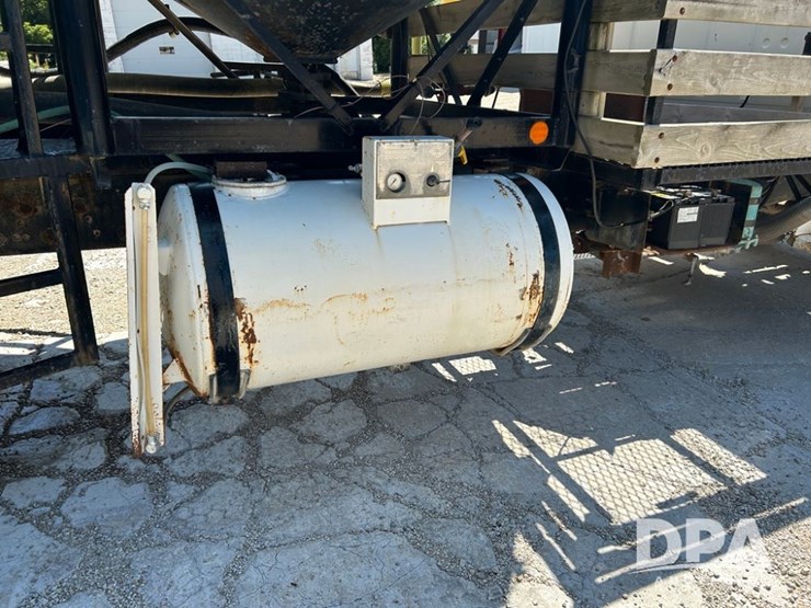 1991-ford-l8000-image-20