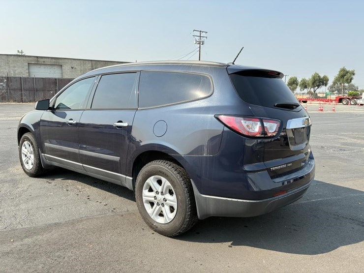 2017-chevrolet-traverse-image-5