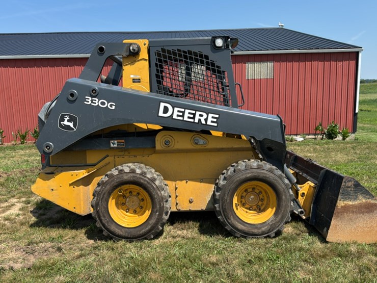 2019-deere-330g-image-6