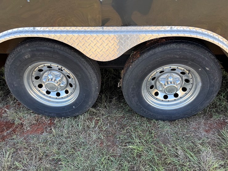 #16-•-2014-interstate-cargo-trailer-image-14