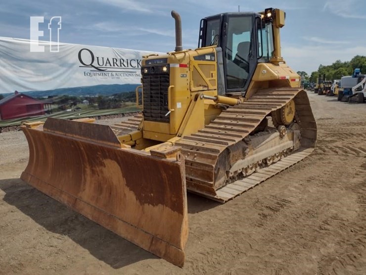 2010-caterpillar-d6n-lgp-image-44