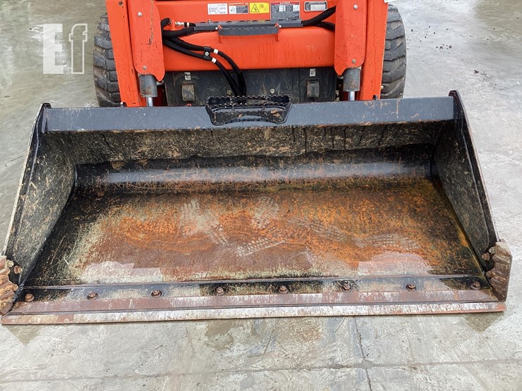 2017-kubota-ssv65-image-9