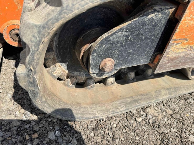2019-gehl-rt105-image-22