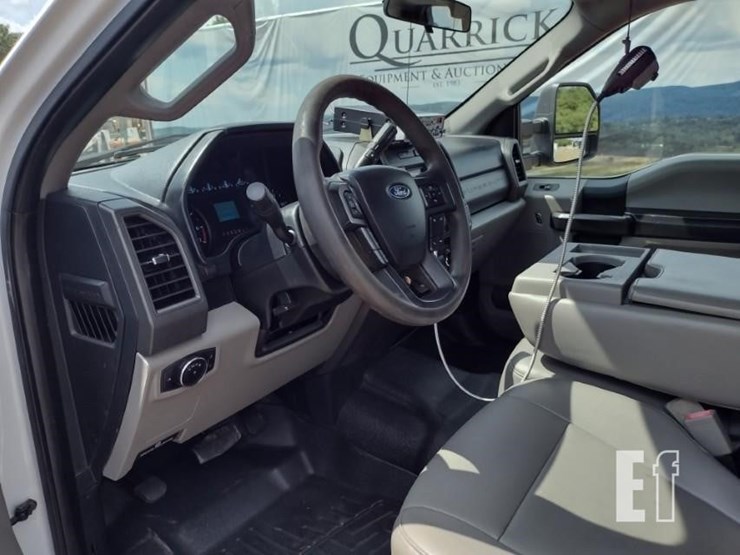 2019-ford-f350-xl-image-11