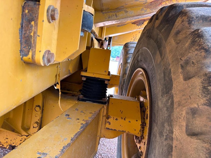 2007-caterpillar-c11-image-42