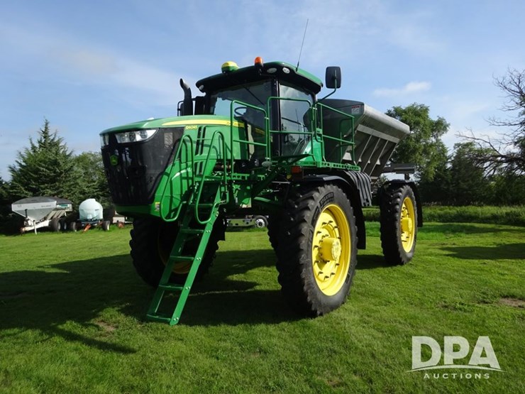 2019-john-deere-r4045-image-3